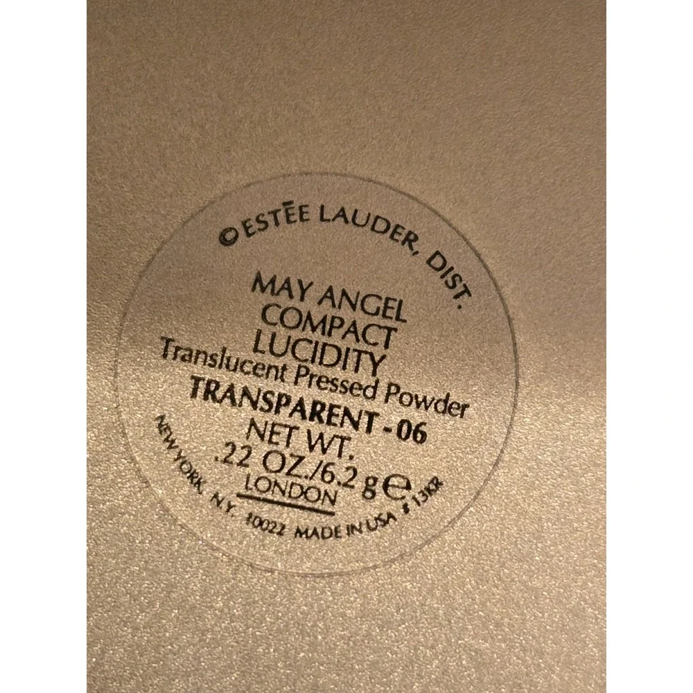 Estée Lauder 'May' Angel Compact Lucidity Transparent 06 pressed‎ powder. W/ Box